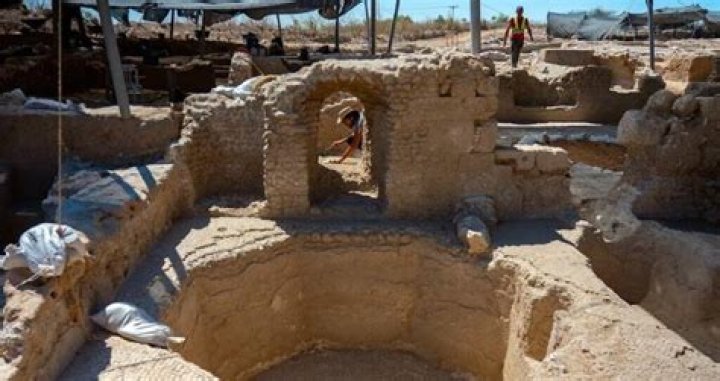 Archeologists Uncover 1500-Year-Old Wine Factory In Israel