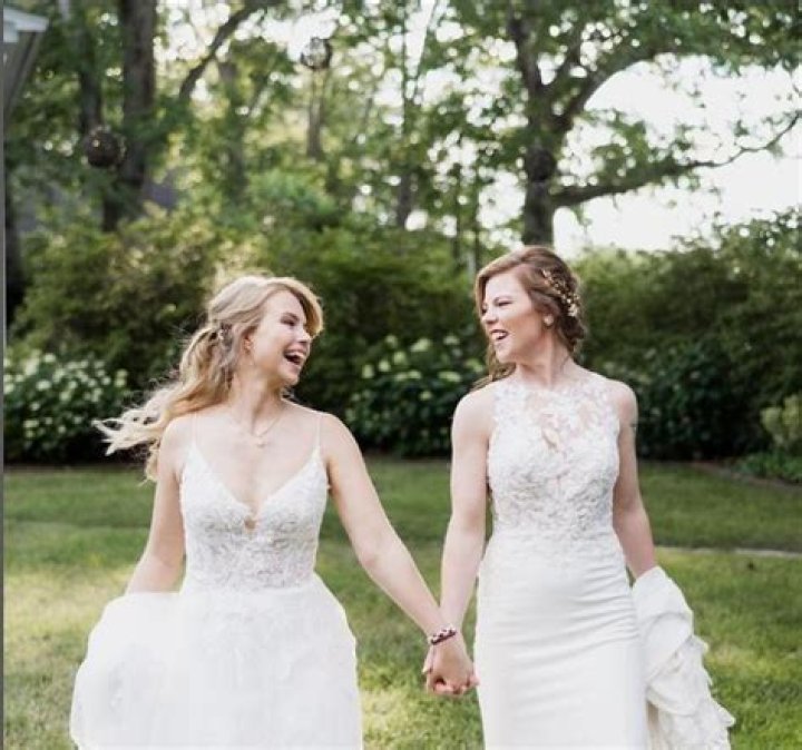 Ashley Nicole Williams Net Worth, Age, Height, Wife