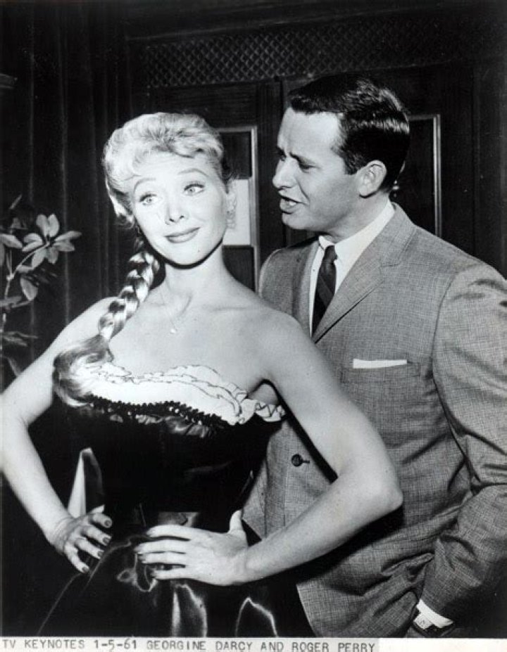 How tall was Georgine Darcy