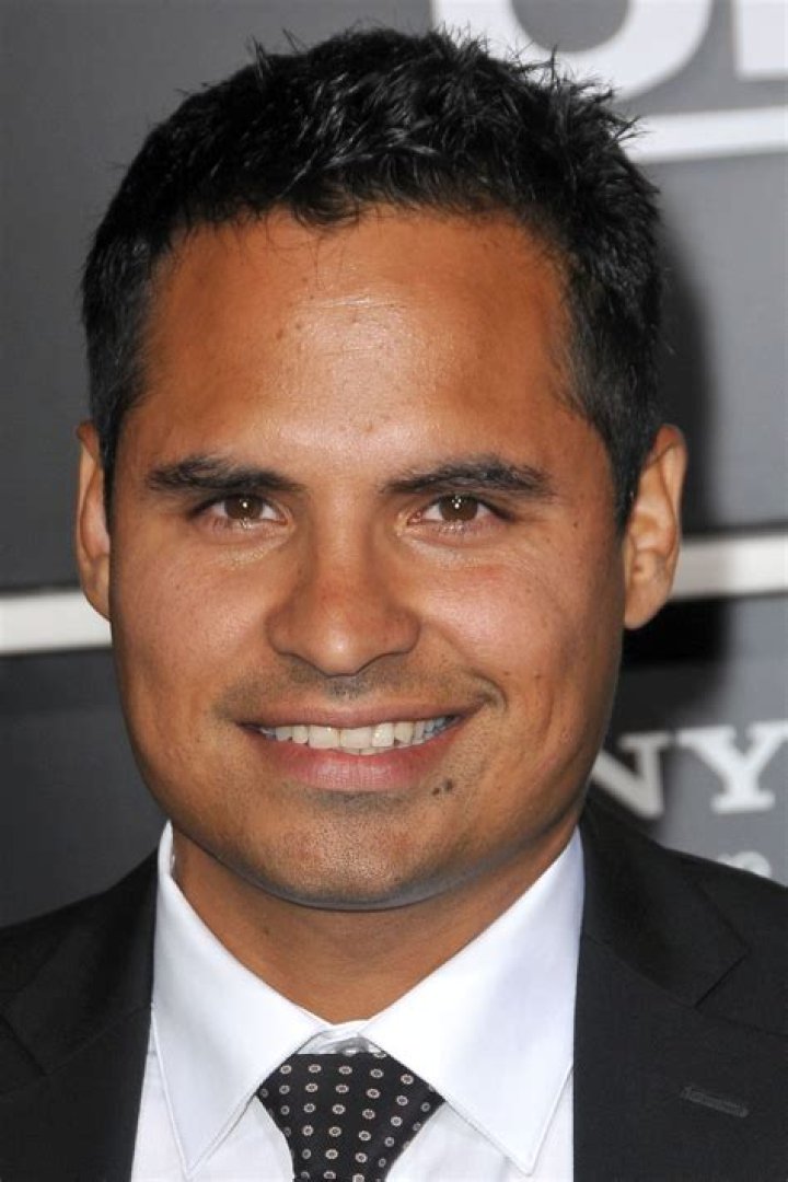 Michael Pena – Celebsgraphy